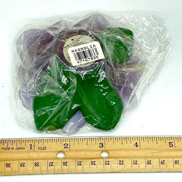 Candles Lot of 2 Purple Magnolia Flower Floating Candles - Picture 5 of 6